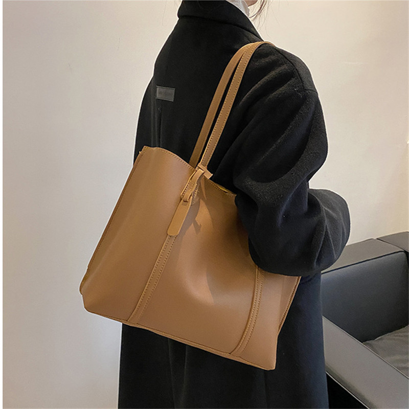 حقيبة يد كلاسيكية سوداء من الج - مراجعة Leatherwork Wallet وسعره