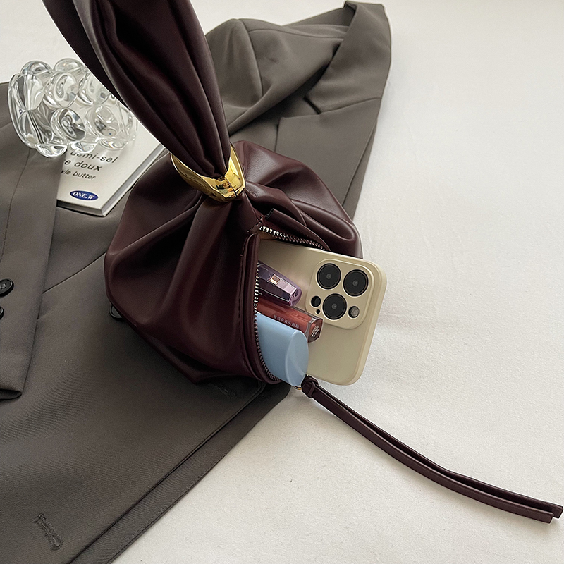 MOODS حقائب سهرة أنيقة للنساء  - مراجعة Leatherwork Wallet وسعره