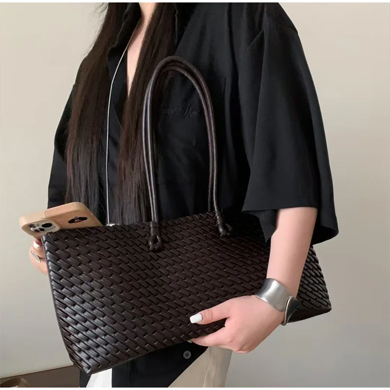 حقيبة يد فاخرة من الجلد الصناع - مراجعة Leatherwork Bag وسعره